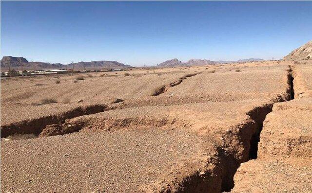 دشت مهیار اصفهان سالانه 13 سانتیمتر فرونشست دارد دشت مهیار اصفهان سالانه 13 سانتیمتر فرونشست دارد