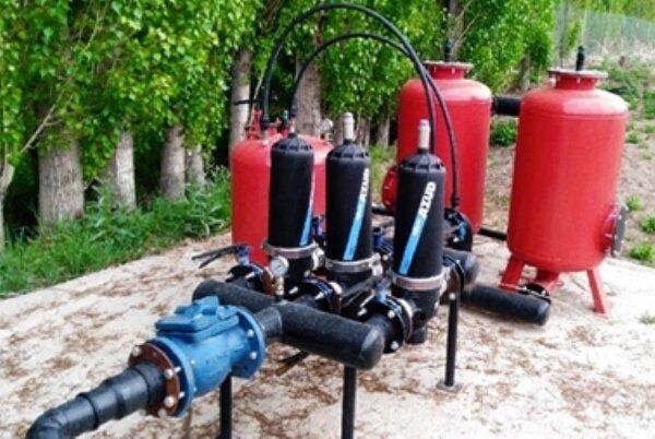 بهره برداری بیشتر از منابع آبی با تجهیزات نوین آبیاری بهره برداری بیشتر از منابع آبی با تجهیزات نوین آبیاری