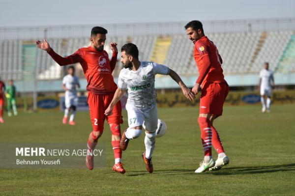 برگزاری بازی تراکتور و مس با حضور هواداران در ورزشگاه یادگار برگزاری بازی تراکتور و مس با حضور هواداران در ورزشگاه یادگار امام
