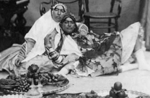 نمایی از شب یلدا در حرمسرای شاه قاجار